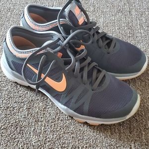 Nike shoes